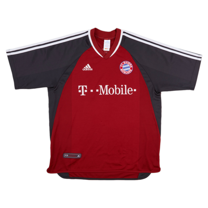 2001-02 FC Bayern München Uit
