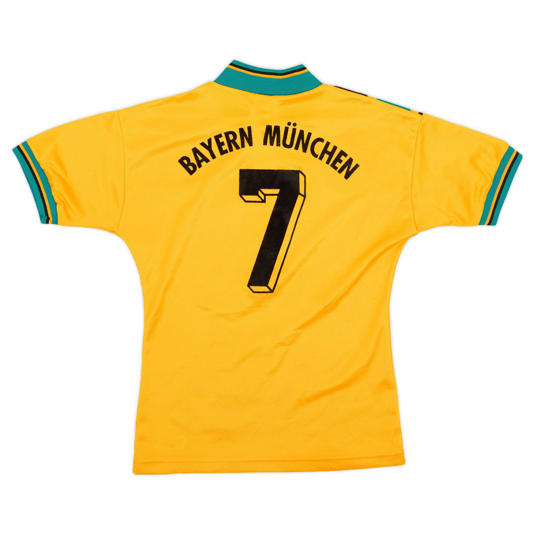 1993-94 FC Bayern München Extérieur