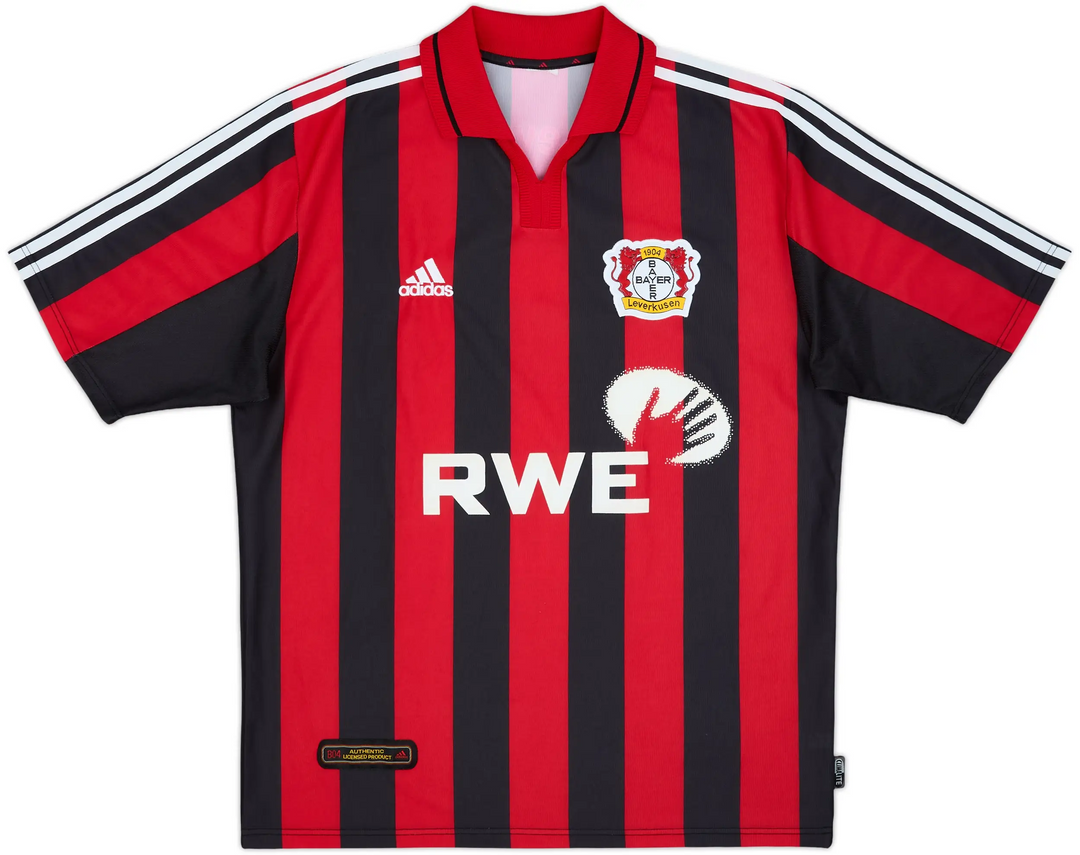 2001-02 Bayer 04 Leverkusen Thuis