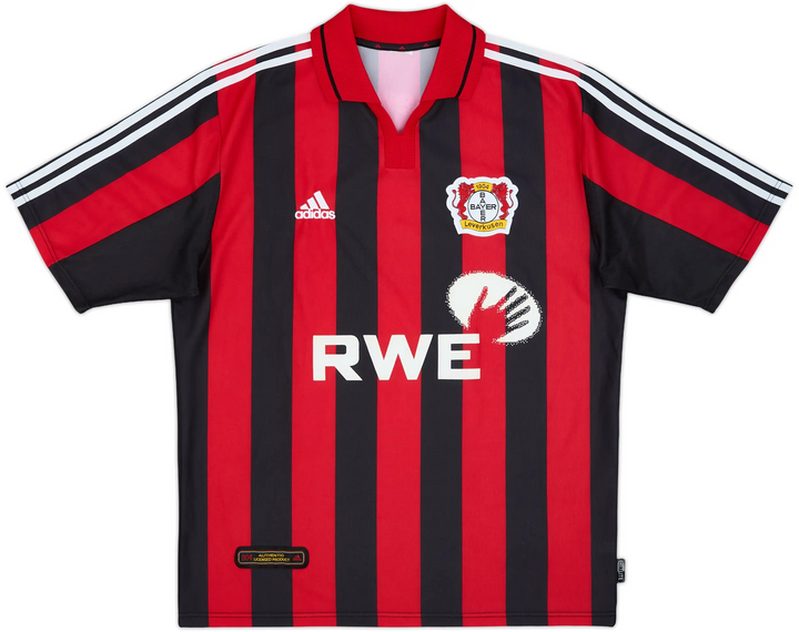 2001-02 Bayer 04 Leverkusen Thuis