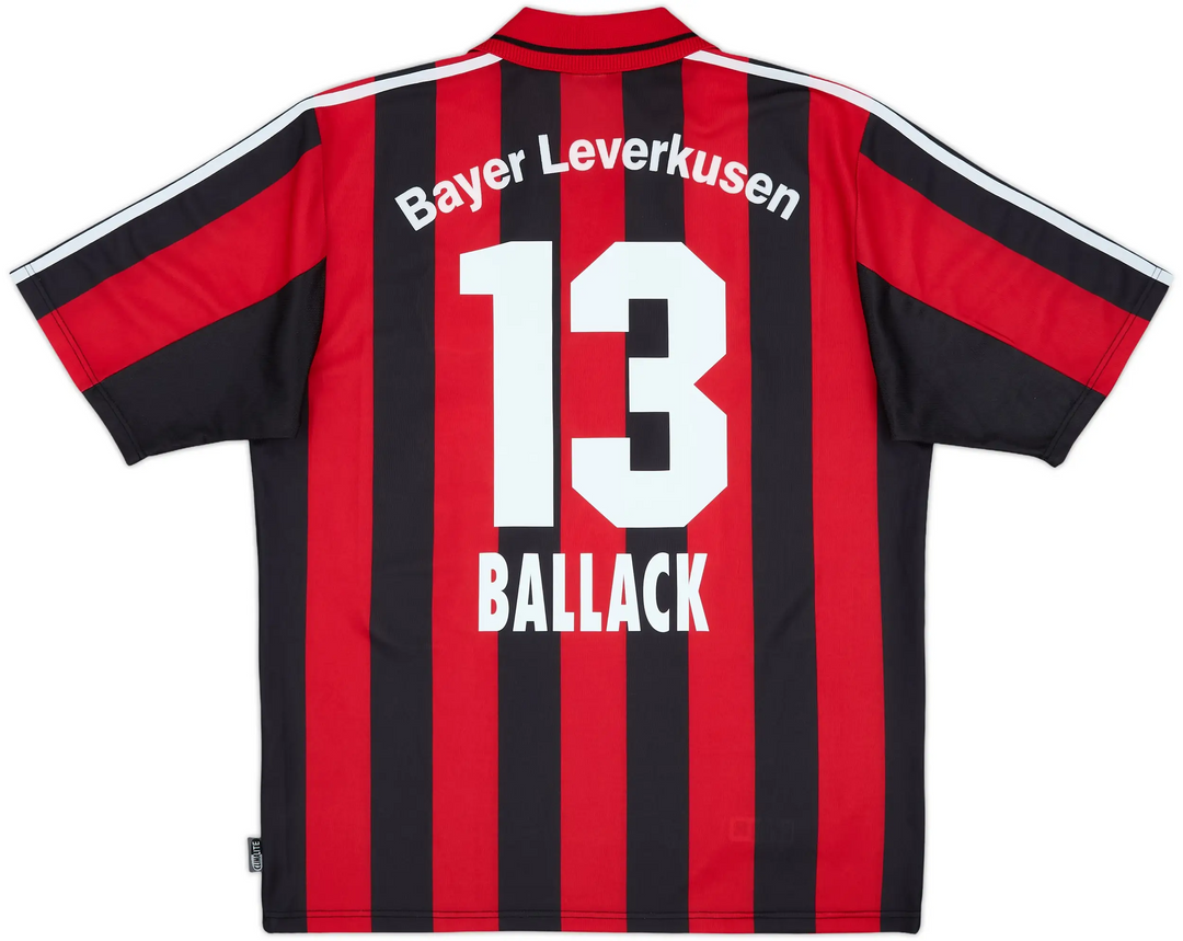 2001-02 Bayer 04 Leverkusen Thuis