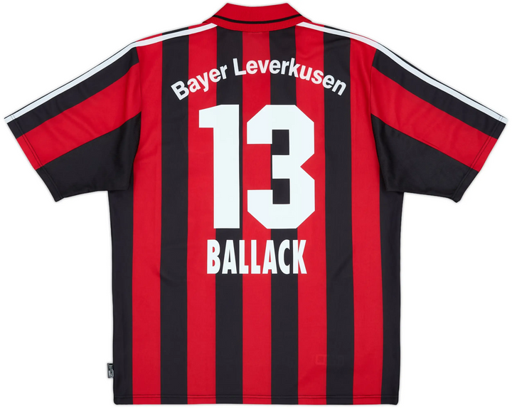 2001-02 Bayer 04 Leverkusen Thuis