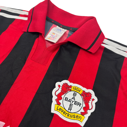2001-02 Bayer 04 Leverkusen Thuis