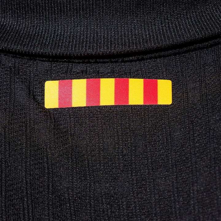 2024-25 FC Barcelona 2a Equipación