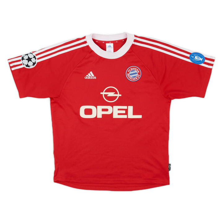 2001-02 FC Bayern München Thuis