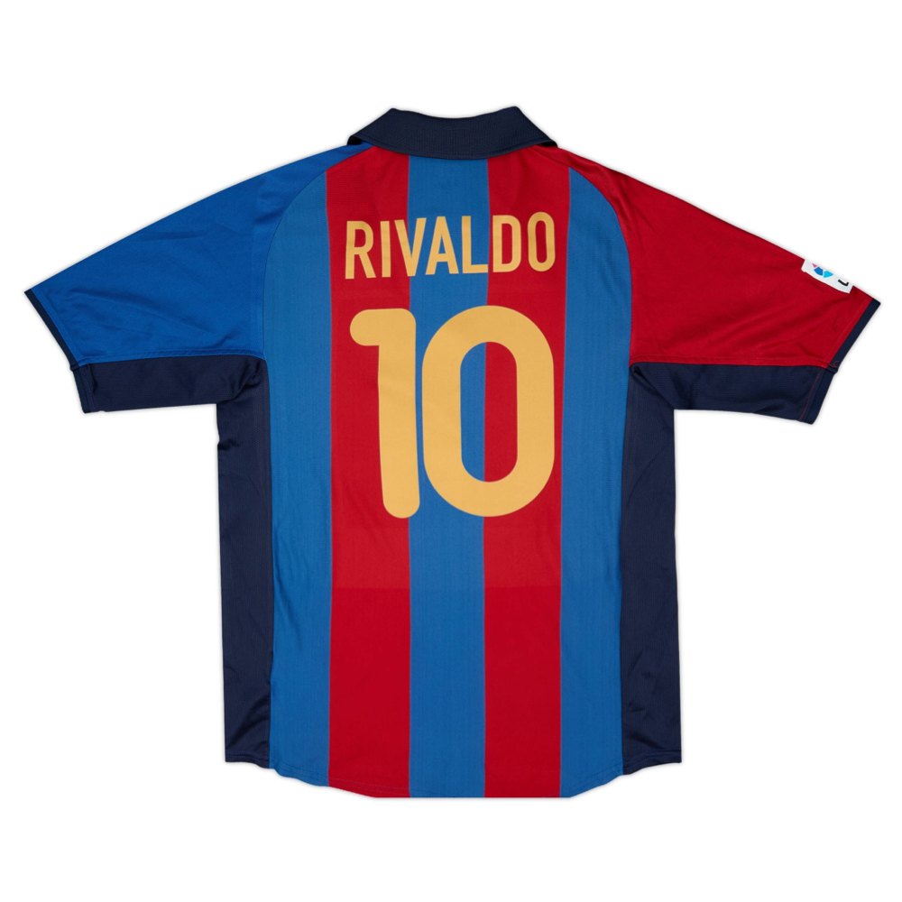 2001-02 FC Barcelona Thuis