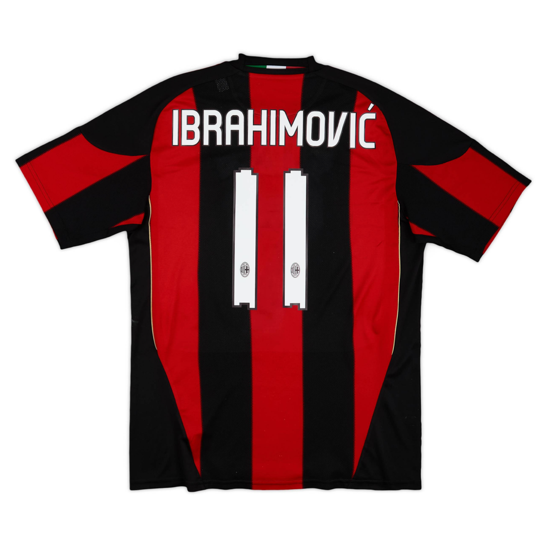 2010-11 AC Milan Thuis