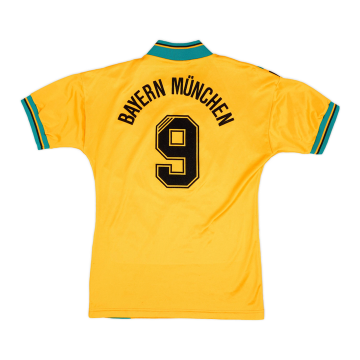 1993-94 FC Bayern München Extérieur