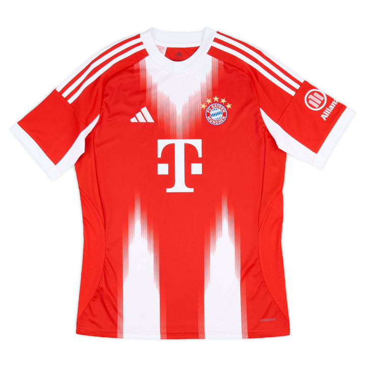 2025-26 FC Bayern München Casa